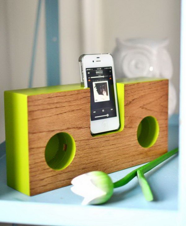 20+ Cool and Simple DIY iPhone Speaker Ideas