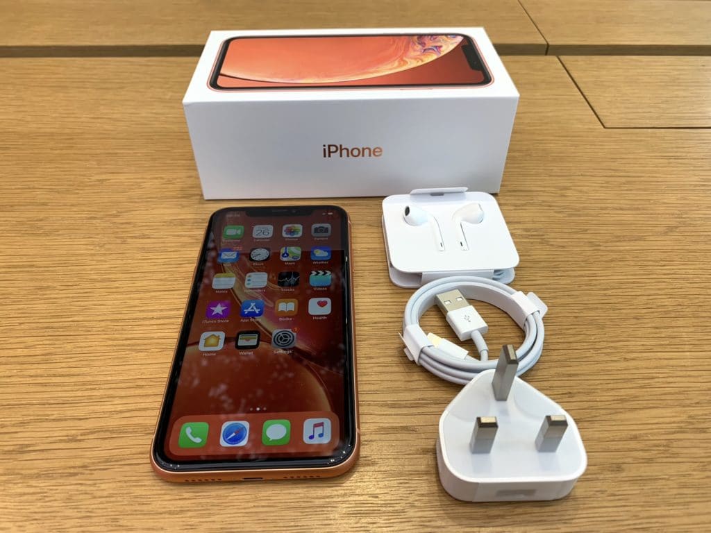 Coral iPhone XR Unboxing Photos