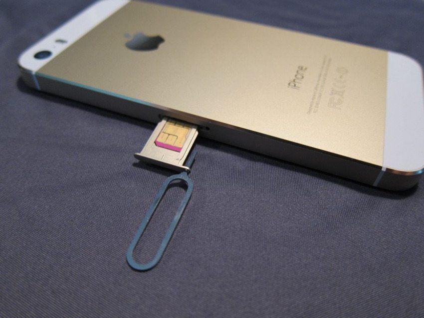 How to Remove or Insert a SIM Card in Your iPhone ...