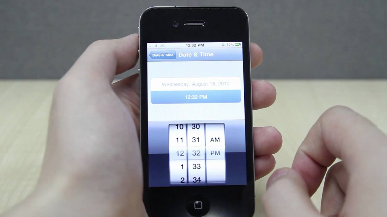 How to Set the Date and Time on Apple iPhone 4