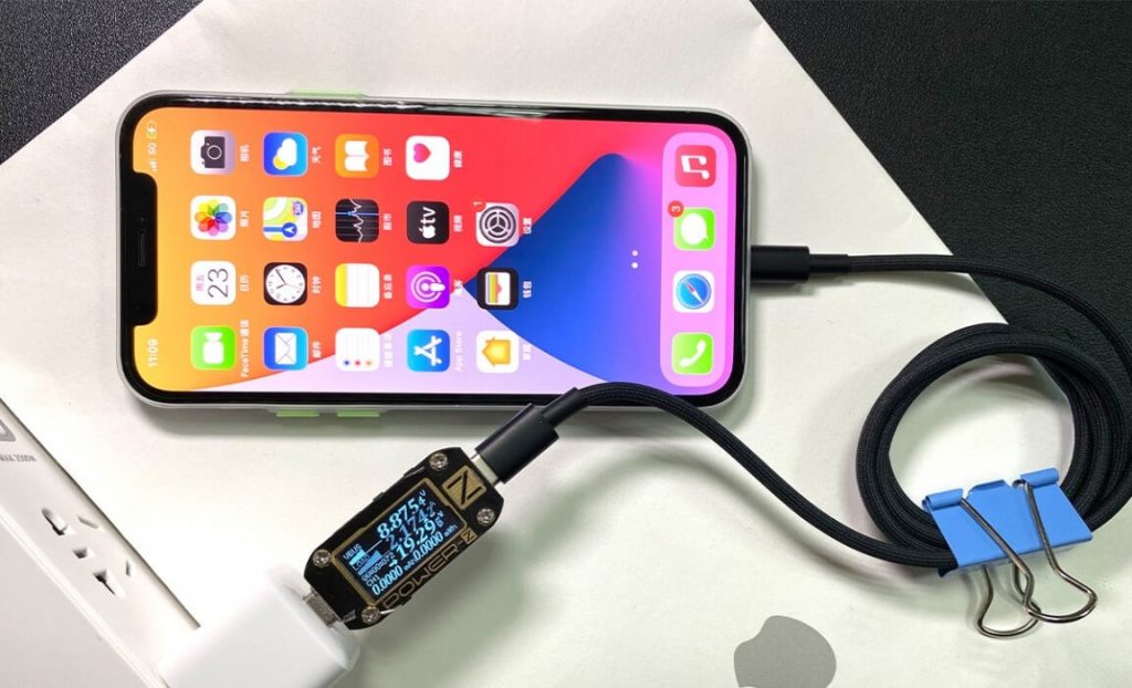Quick Charging Test for iPhone 12 and iPhone 12 Pro
