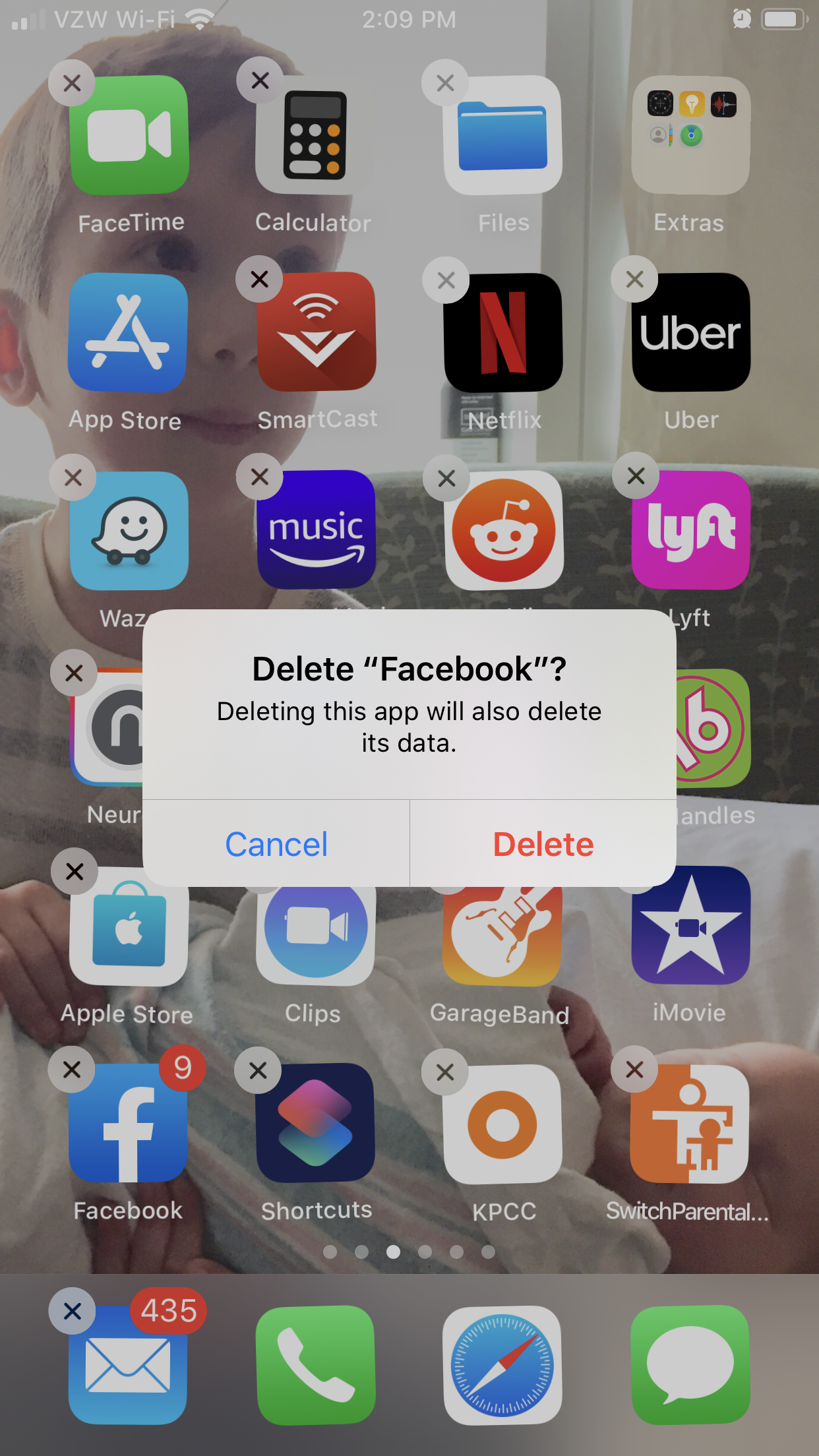 How to delete your Facebook account on an iPhone using the ...