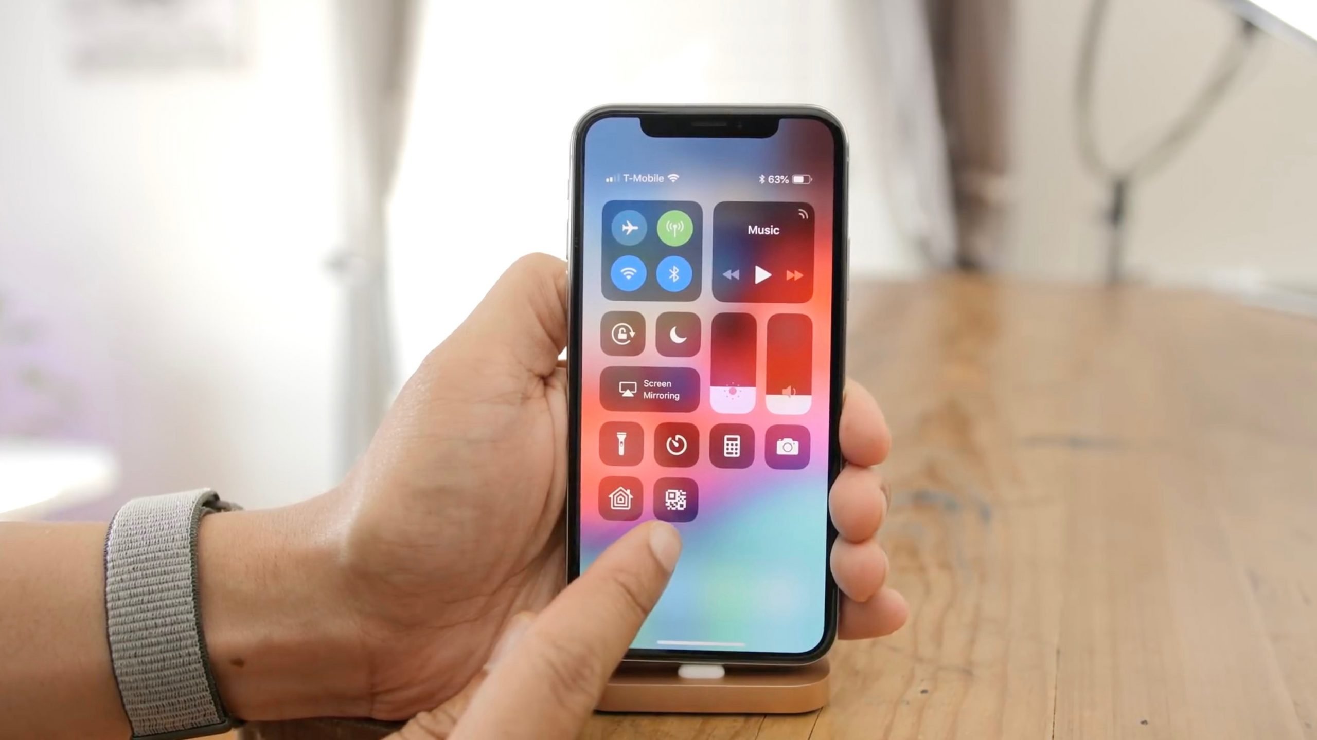 iOS 12: How to use the Control Center scan QR code ...