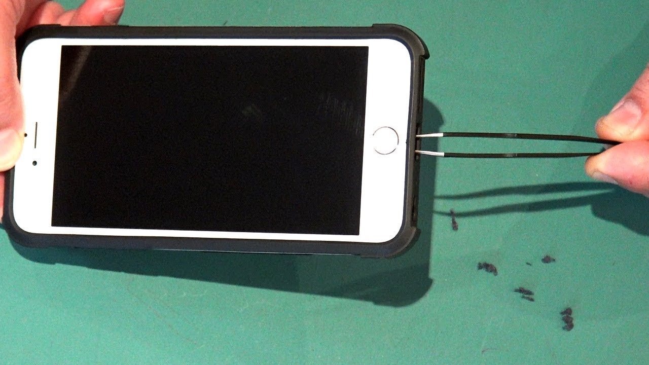 How to Fix Clean iPhone Charging Port