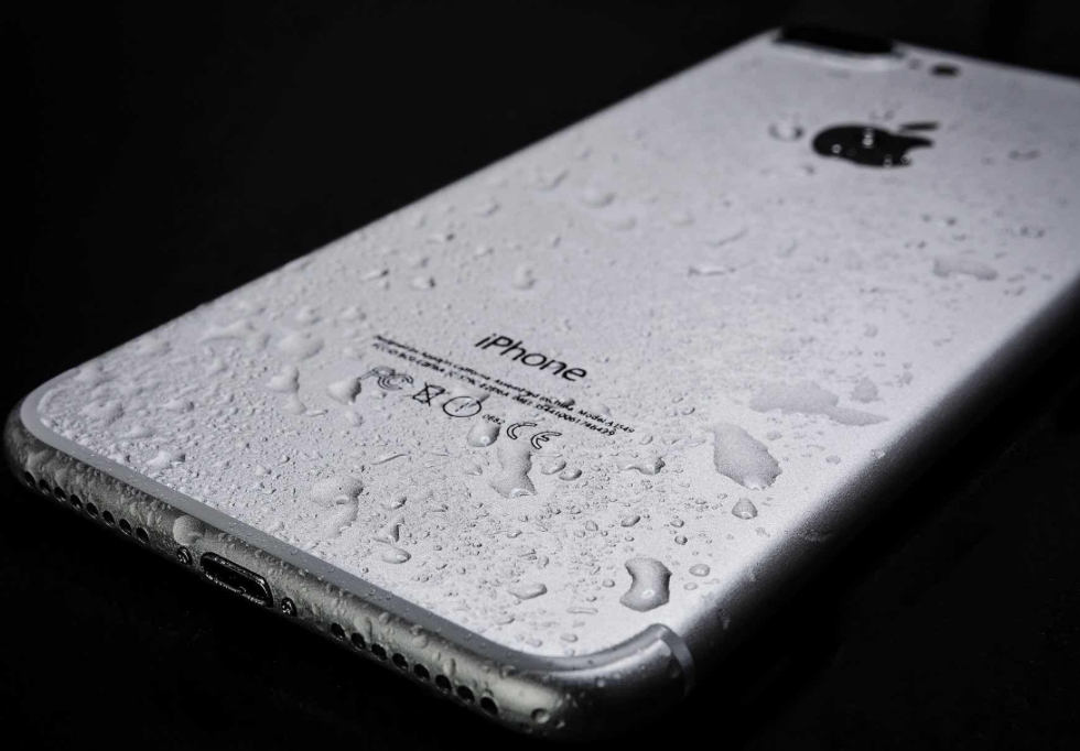 You Dropped Your iPhone in Water? What To Do