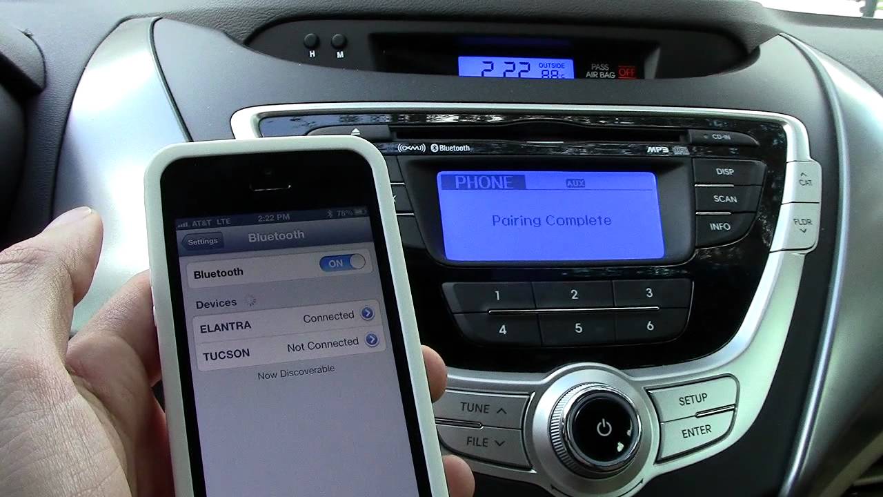 Подключение телефона в машине. Подключить блютуз к автомобилю. Bluetooth для магнитолы. Блютуз в солярисе. Подключенный автомобиль Bluetooth.